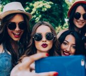 4 consigli hairstyle per un selfie di successo