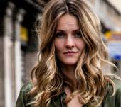 Streetstyle: I capelli ondulati per uno stile bohemian-chic